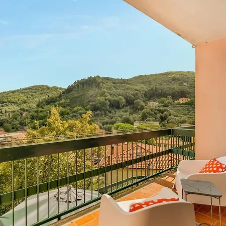 E Mare , Free Parking Lerici